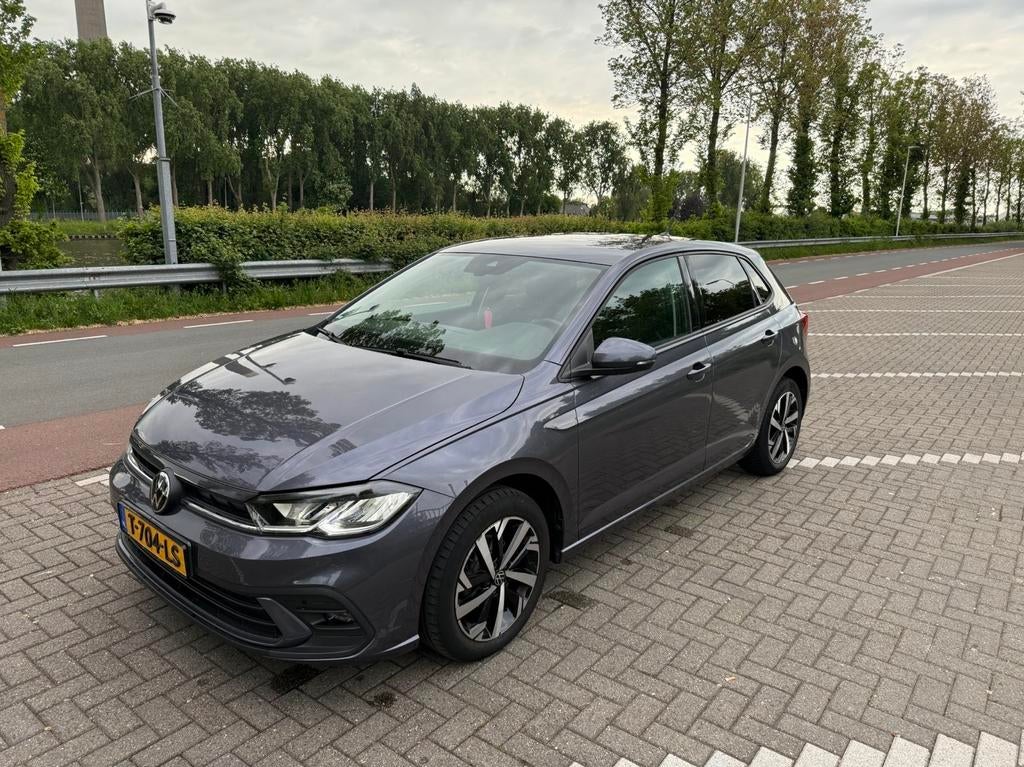 Volkswagen Polo 1.0 TSI R-Line | Automaat | Navi | LED | PDC, Ophalen, Zo goed als nieuw