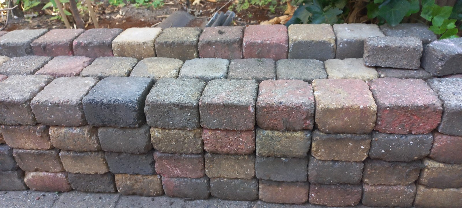Twee soorten tegels voor tuin, Tuin en Terras, Tegels en Klinkers, Ophalen, Gebruikt, Beton, Terrastegels