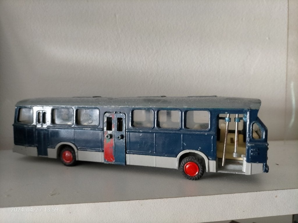 Lion toys bus repaint, Ophalen of Verzenden, Zo goed als nieuw, Bus of Vrachtwagen, Lion Toys