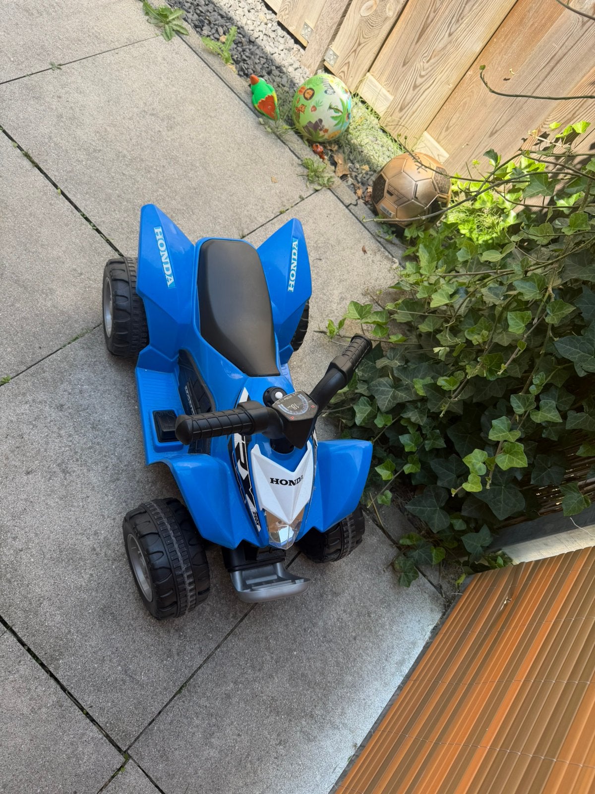 Speelgoed motor, Ophalen, Zo goed als nieuw