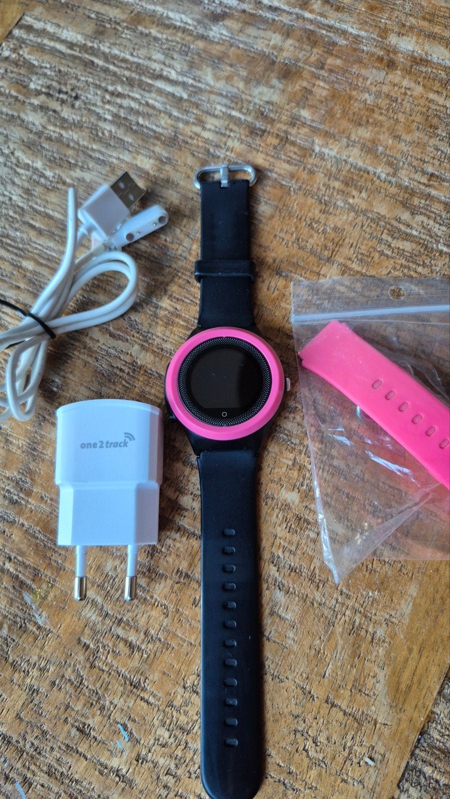 One2track GPS Horloge - Zwart/Roze met extra bandje, Gebruikt, One2track, Zwart, Ophalen of Verzenden