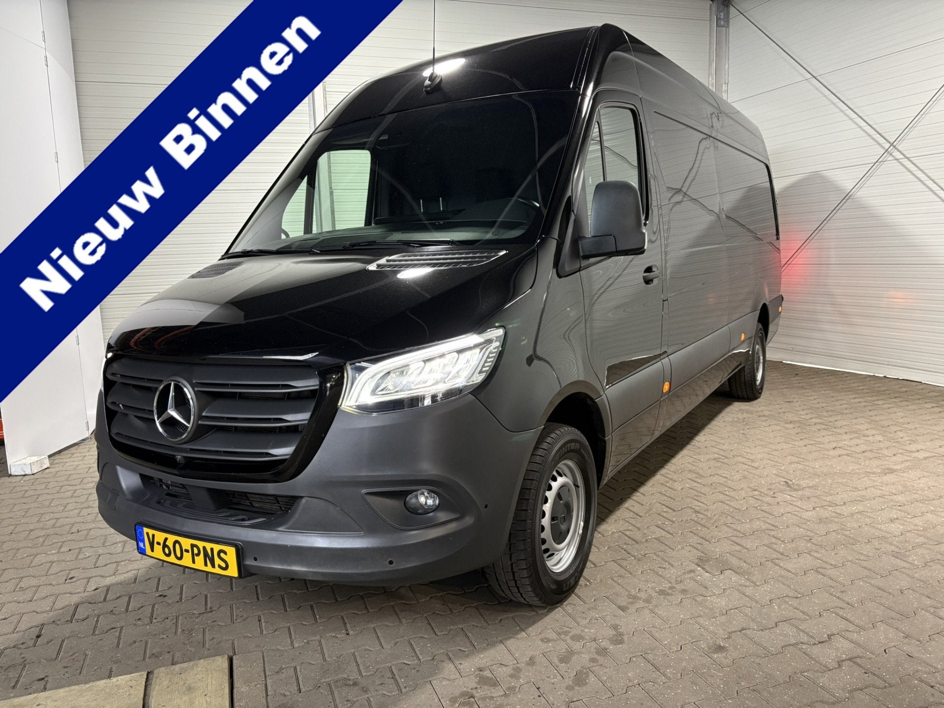 Mercedes-Benz Sprinter 319 1.9 CDI L3H2 RWD 360 graden camer, Automaat, Gebruikt, Zwart, Mercedes-Benz