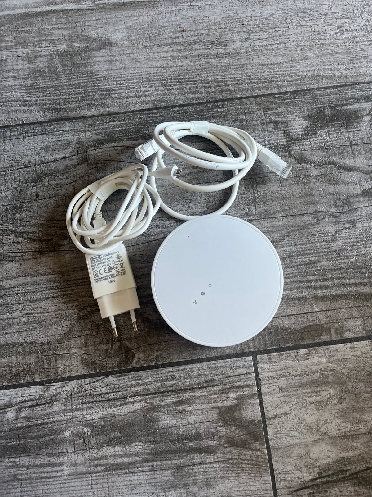 IKEA TRÅDFRI Gateway E1526 met adapter en kabel, Computers en Software, Routers en Modems, Zo goed als nieuw, Router, Ophalen of Verzenden