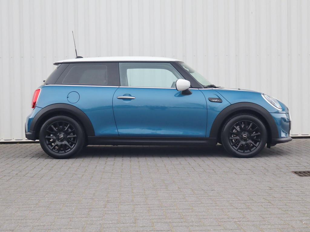 Mini Mini 1.5 136pk AUT Cooper Camden Edition | Navigatie |, Auto's, Mini, 12 maanden, 136 pk, Gebruikt, Leder en Stof