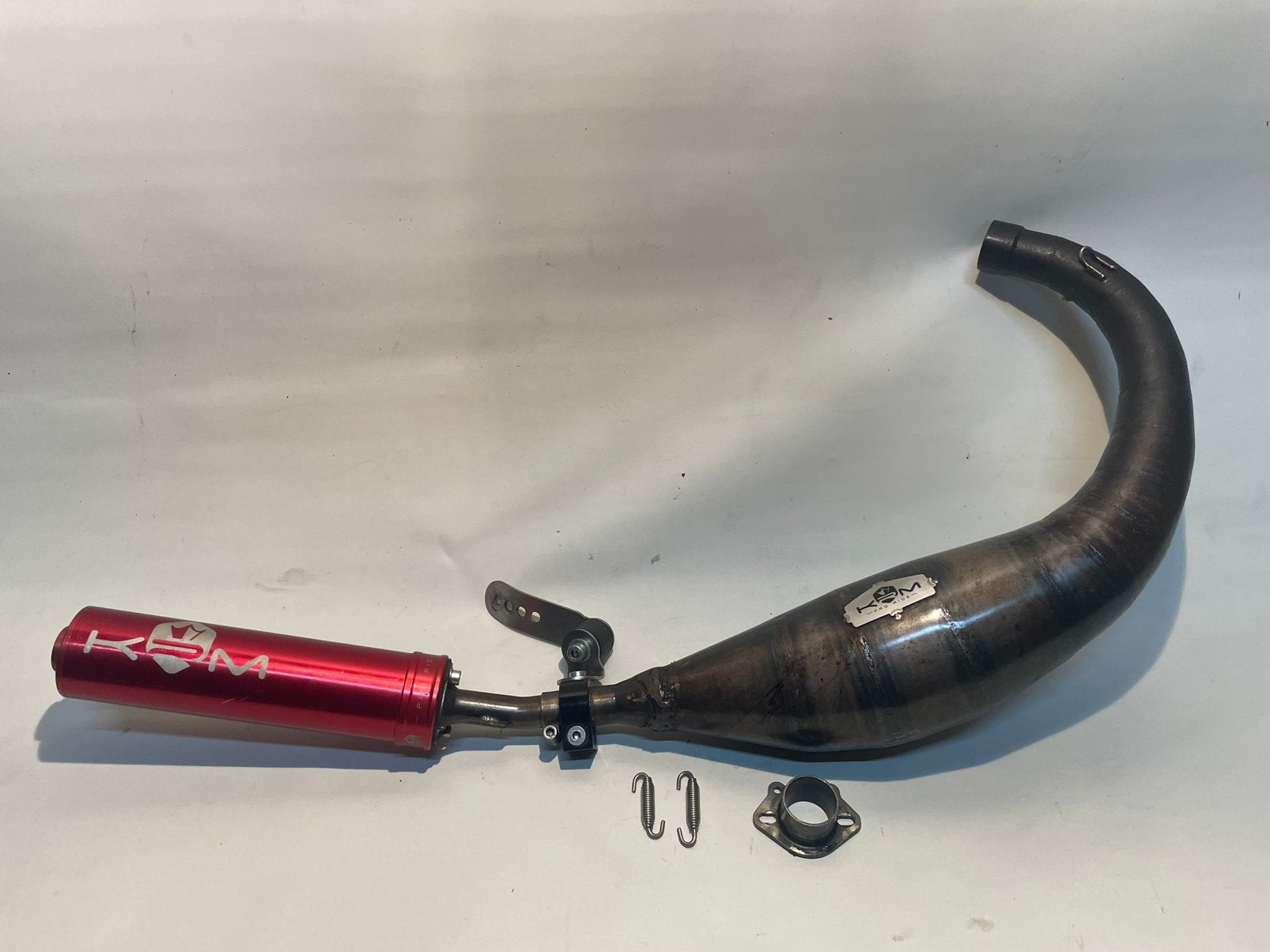 KRM Uitlaat Rood 90-100cc Derbi, Fietsen en Brommers, Gebruikt, Derbi, Derbi, Uitlaat