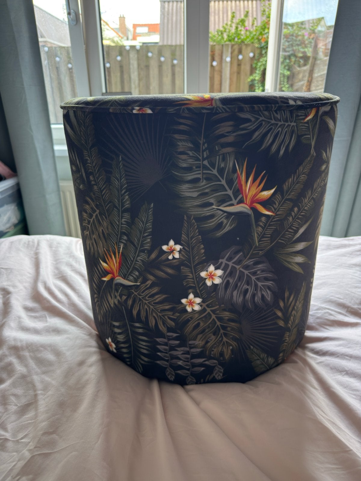 Woood Velvet Jungle Poef - Tropische print, Huis en Inrichting, Ophalen, Minder dan 50 cm, Rond, Zo goed als nieuw