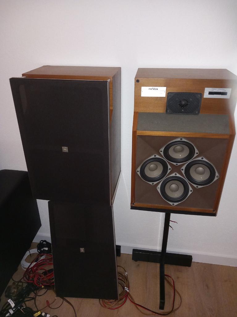 REVOX B 350, Zo goed als nieuw, 60 tot 120 watt, Front, Rear of Stereo speakers, Ophalen