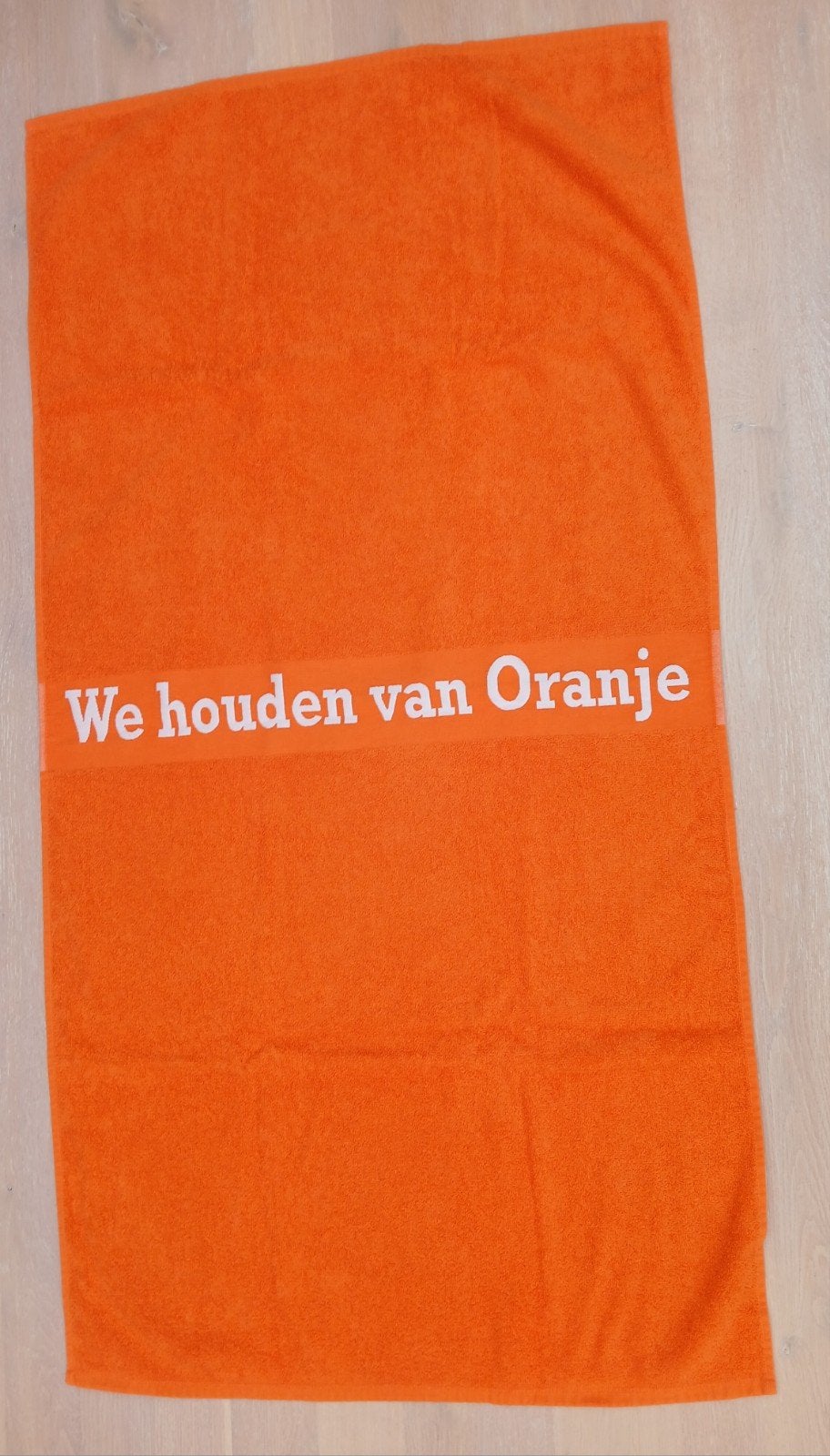 Oranje badhanddoek 67x129 cm - We houden van Oranje, Ophalen of Verzenden, Zo goed als nieuw, Overige typen