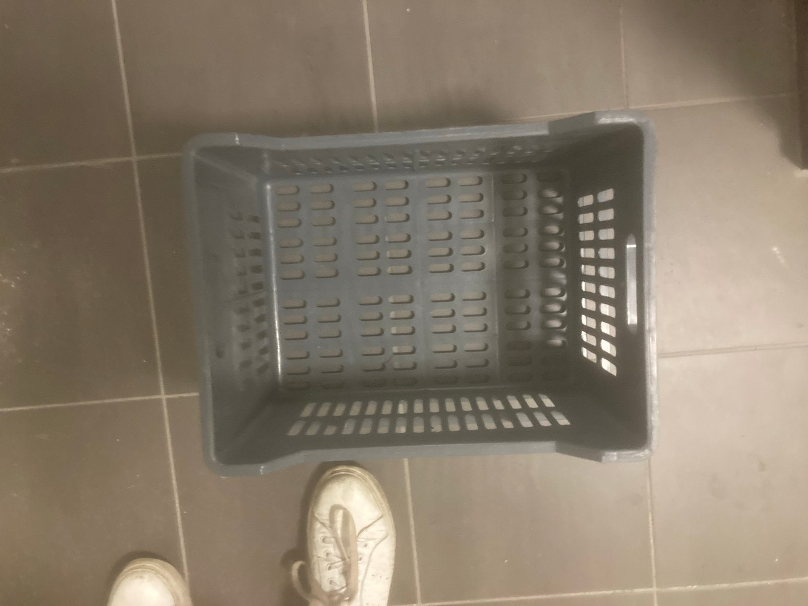 Grijze krat - Urban Proof, Ophalen, Gebruikt, 40 tot 60 cm, 50 tot 75 cm