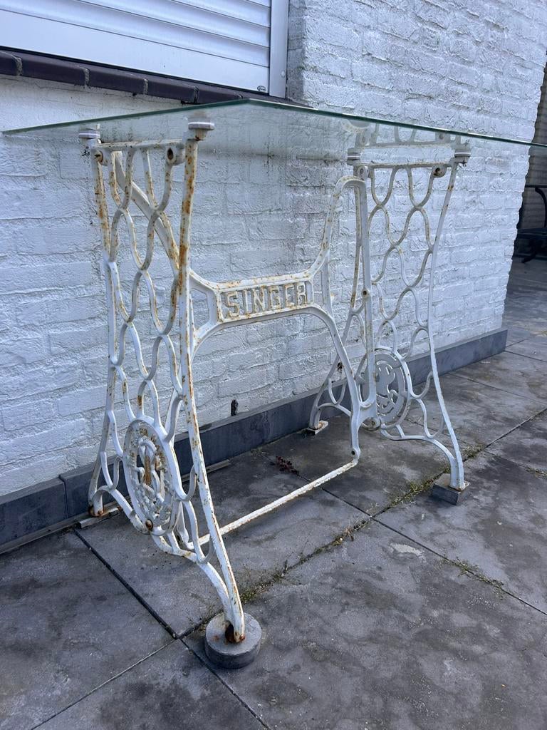 SINGER onderstel met glasplaat mooi vintage object, Ophalen