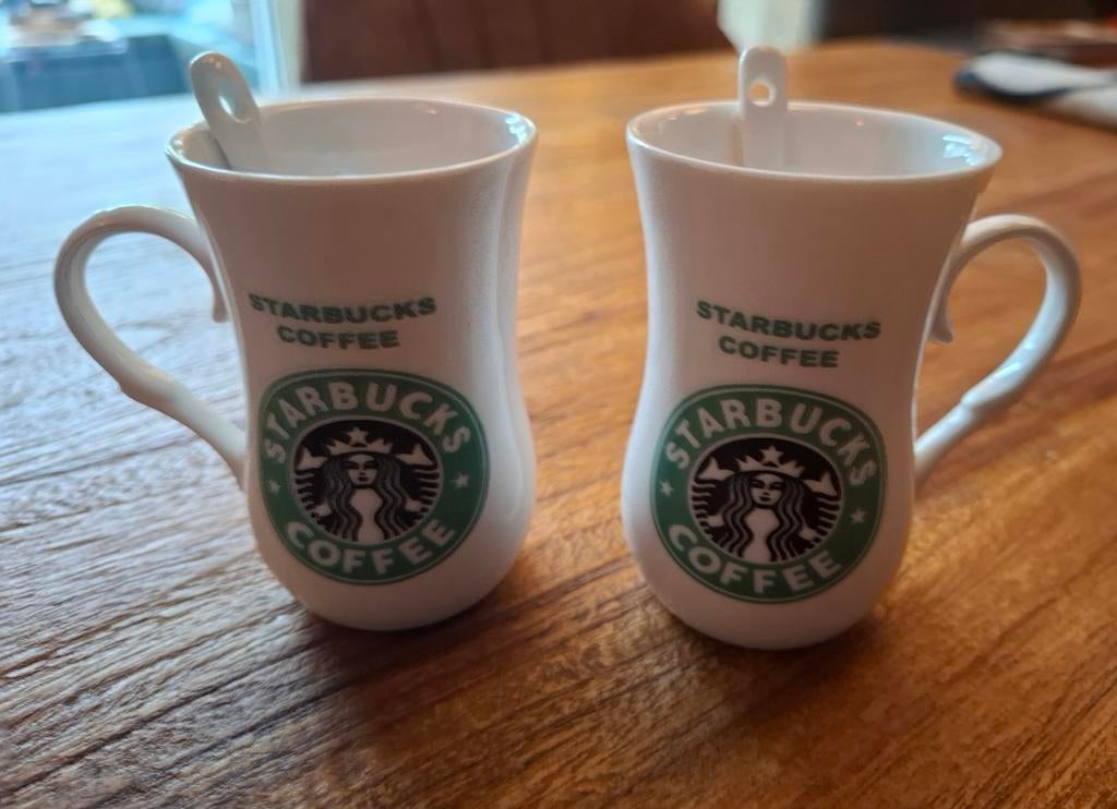 Starbucks Koffiekopjes met Lepeltjes - Set van 2, Huis en Inrichting, Keuken | Servies, Ophalen of Verzenden, Zo goed als nieuw