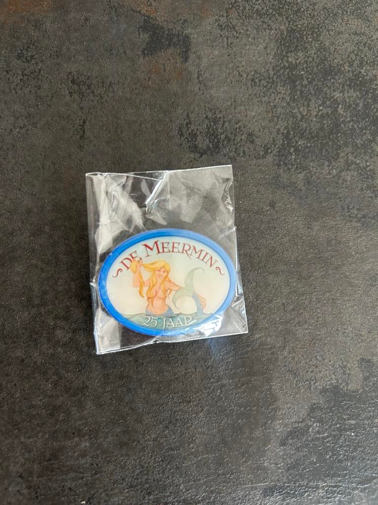 Efteling De Meermin 25 Jaar Pin, Verzamelen, Efteling, Ophalen, Zo goed als nieuw, Button of Speldje