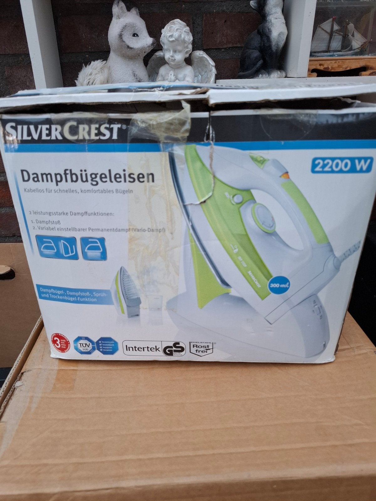 SilverCrest Draadloos Stoomstrijkijzer 2200W, Witgoed en Apparatuur, Strijkijzers en Strijkplanken, Ophalen of Verzenden, Zo goed als nieuw
