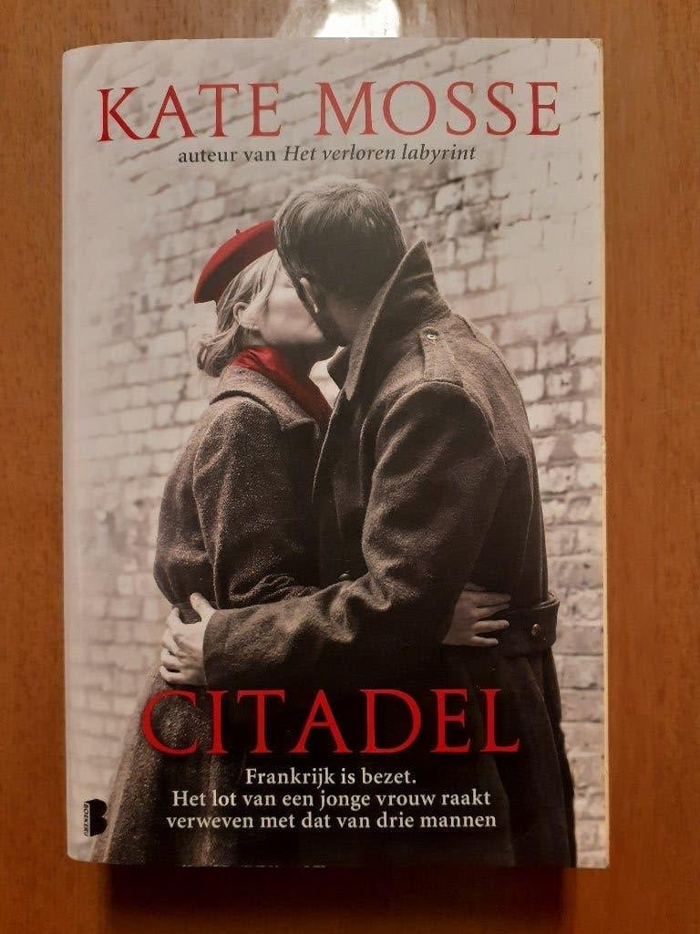 Citadel - Kate Mosse, Ophalen of Verzenden, Tweede Wereldoorlog, Zo goed als nieuw