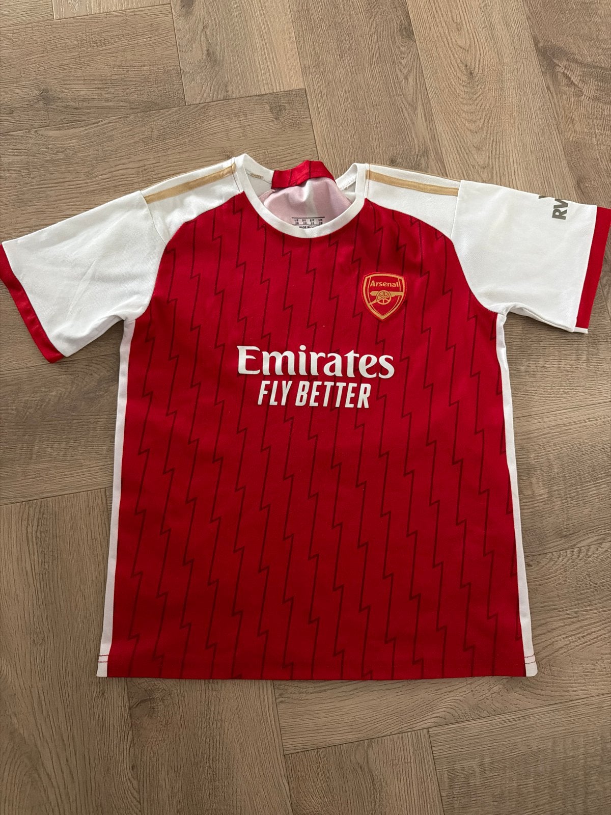 Arsenal Thuisshirt Saka #7 - Maat 28 (Kindermaat), Kleding | Heren, Overige maten, Ophalen of Verzenden, Zo goed als nieuw, Voetbal