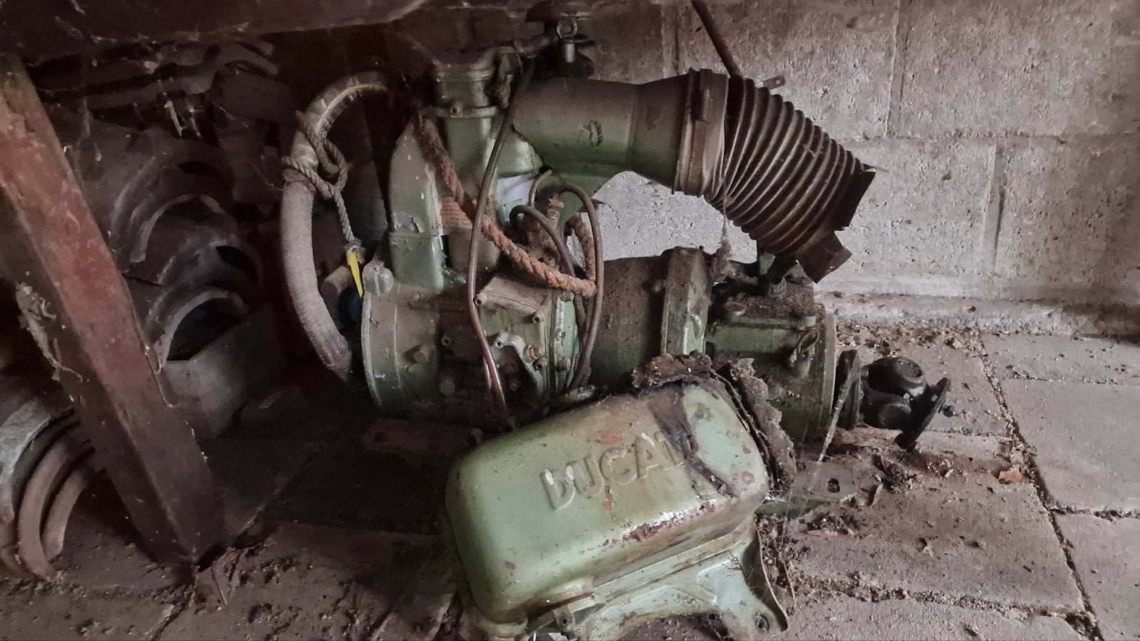 inboard diesel, Ophalen, Gebruikt