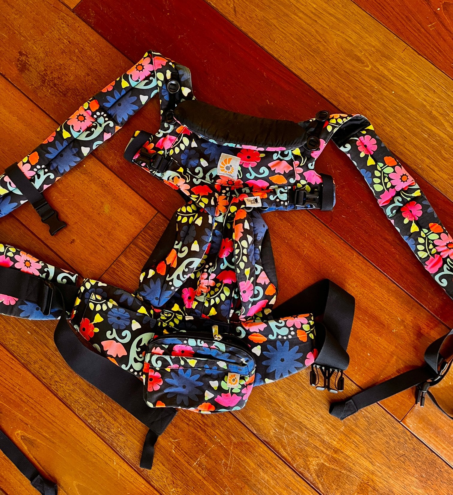 Draagzak Ergobaby omni 360 bloemen hippie kleurrijk vrolijk, Overige merken, Buik of Rug, Ophalen of Verzenden, Zo goed als nieuw