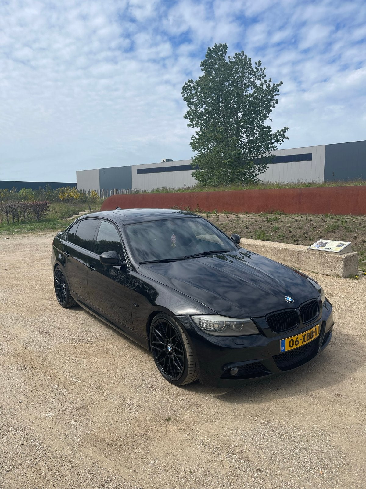 BMW 3-Serie 3.0 I 325 AUT | carbon sport | goed onderhouden!, Auto's, BMW, Automaat, 745 kg, Achterwielaandrijving, 1435 kg