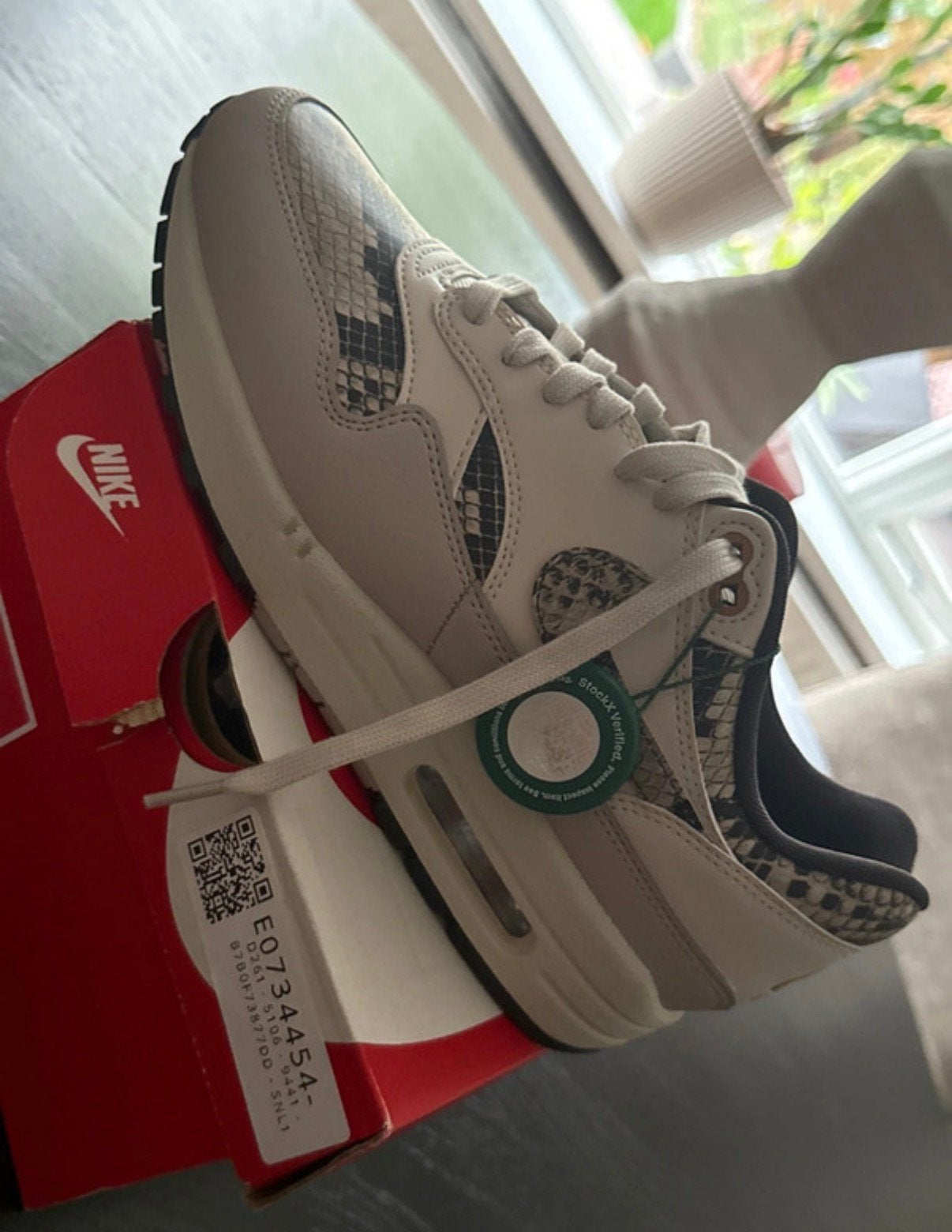 Nike air max 1 snakeskin, Ophalen of Verzenden, Zo goed als nieuw, Sneakers of Gympen