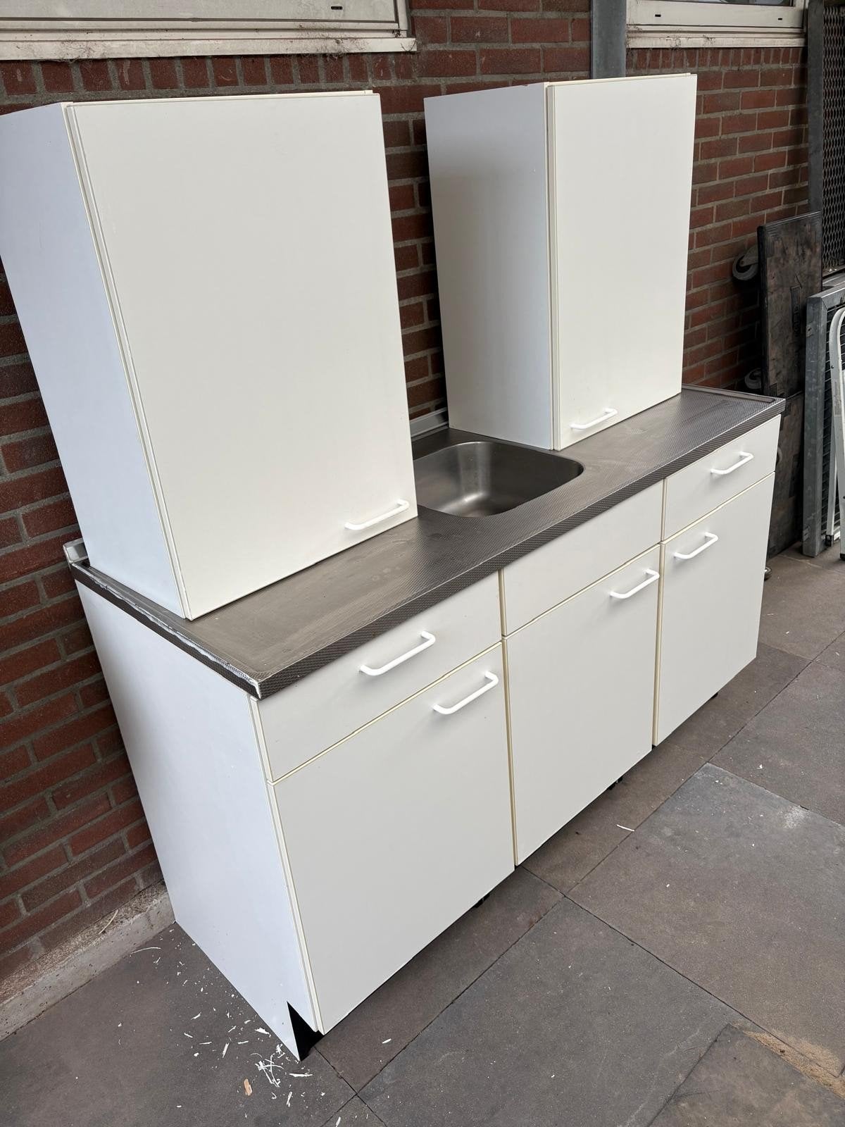 Compact keukenblok met spoelbak en bovenkasten, Ophalen, Gebruikt, Wit, Enkelwandige keuken