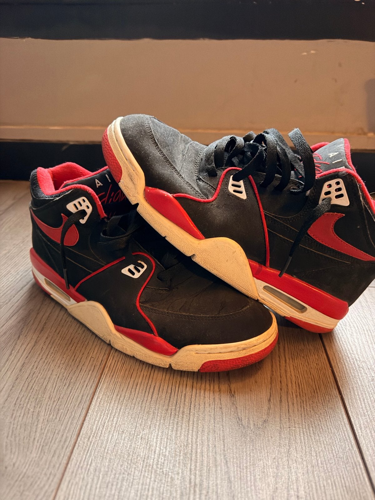 Nike Flight 2011 sneakers - Zwart/Rood, Zwart, Ophalen of Verzenden, Sneakers of Gympen, Gedragen