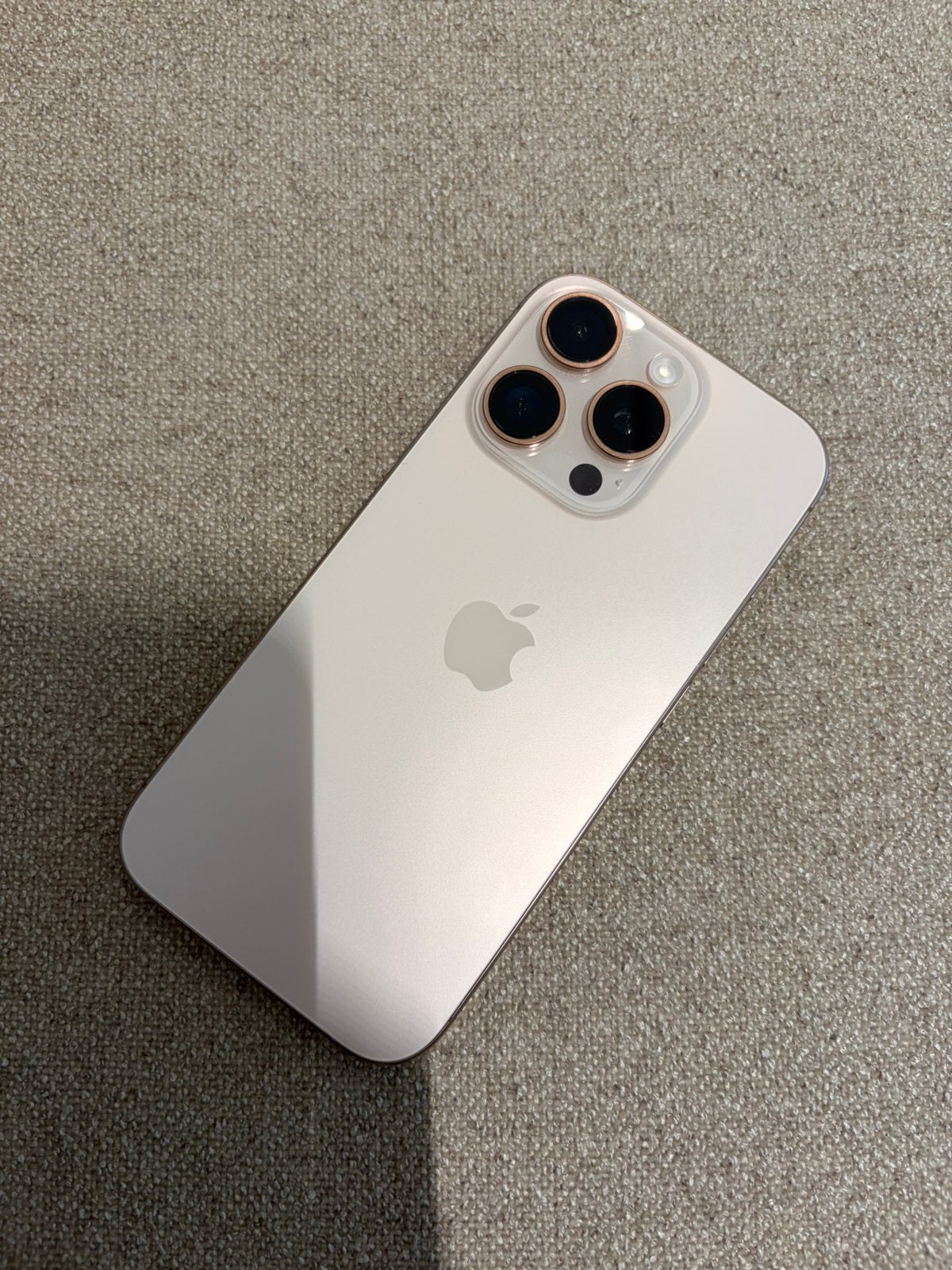 Iphone 16 pro 128gb desert, Telecommunicatie, 128 GB, Zo goed als nieuw, Zonder simlock, Zonder abonnement
