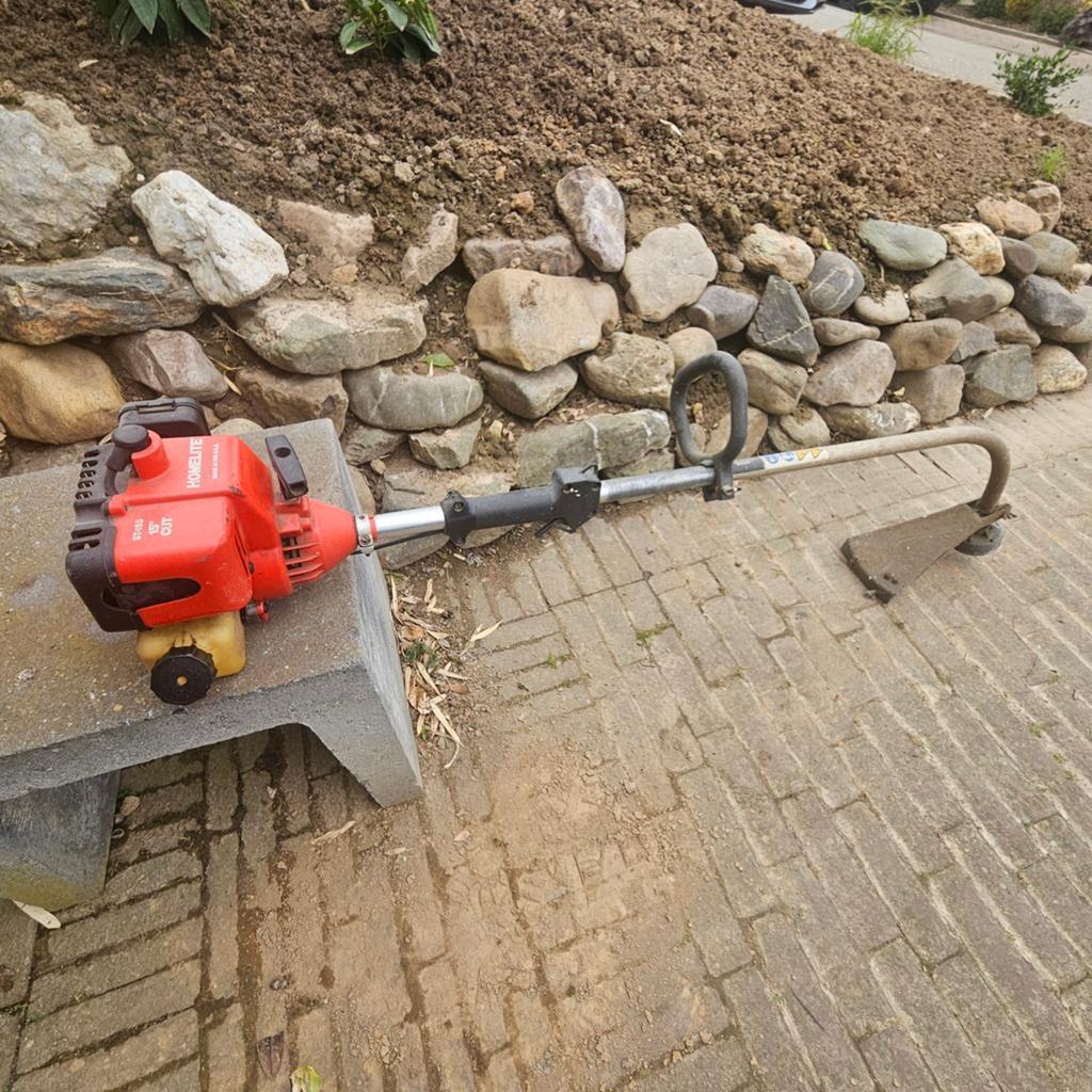 Homelite Textron ST-155 Grastrimmer - Opknapper, Benzine, Gebruikt, 30 tot 50 cm, Ophalen