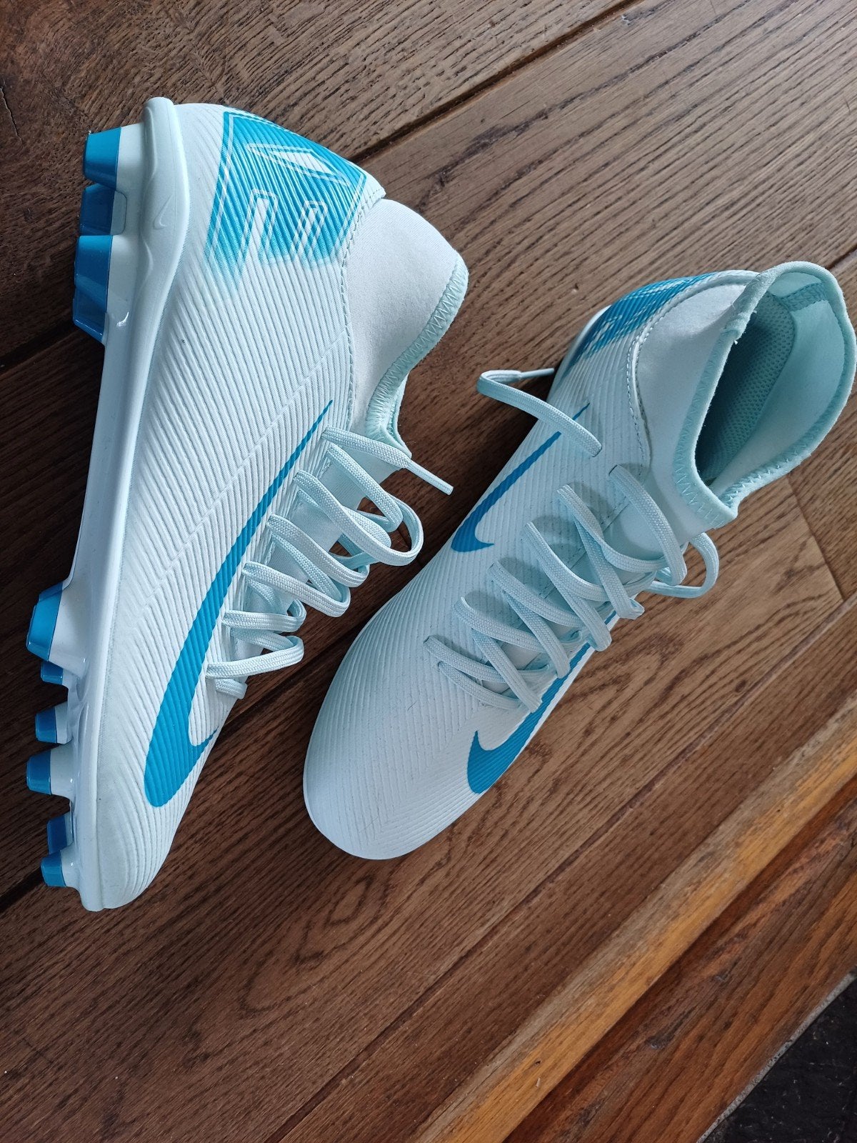 voetbalschoenen Nike 39 nieuw, Schoenen, Nieuw, Maat L, Ophalen of Verzenden
