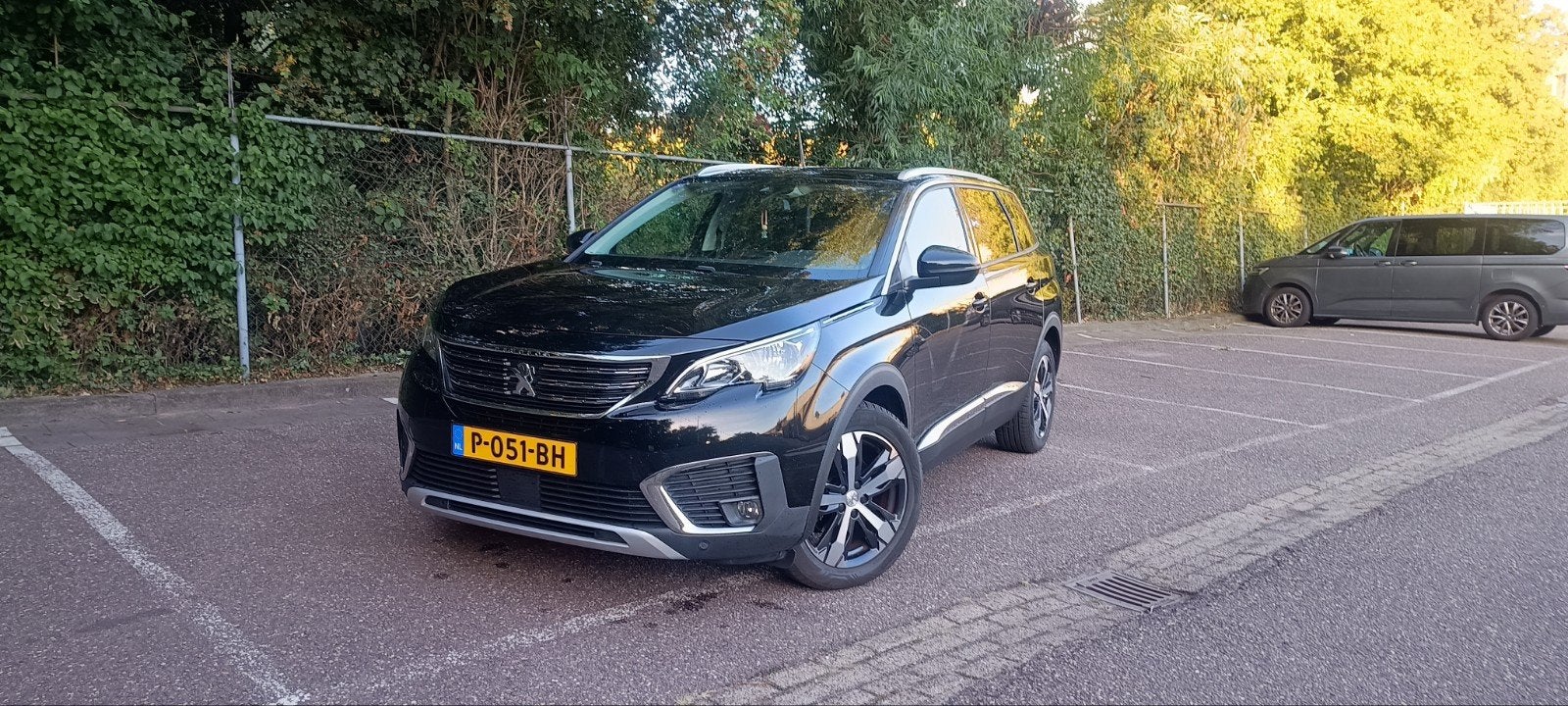 Peugeot 5008 1.2 Puretech 130pk S&S Advanced Grip Control, Voorwielaandrijving, Zwart, 1199 cc, Zwart