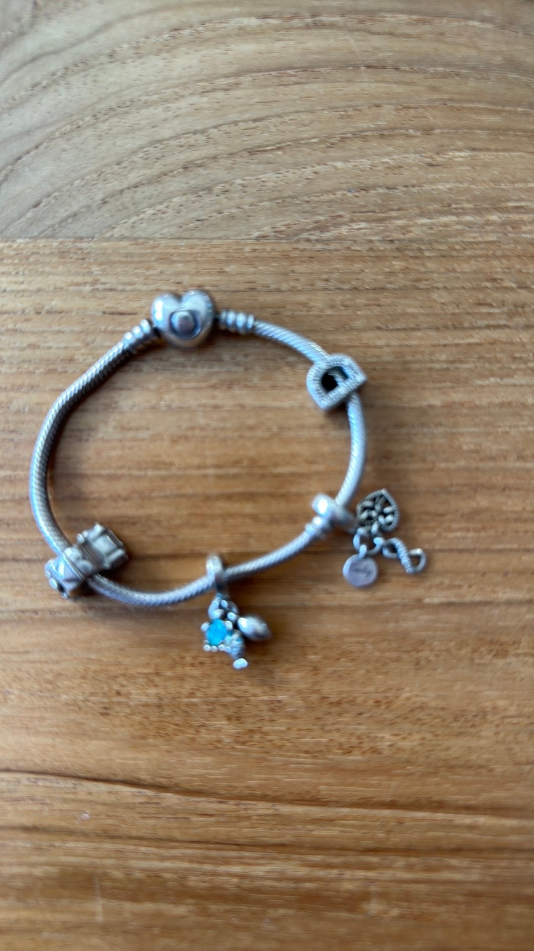 Pandora hartsluit armband 17 cm met bedels, Sieraden, Tassen en Uiterlijk, Ophalen of Verzenden, Zo goed als nieuw, Met bedels of kralen