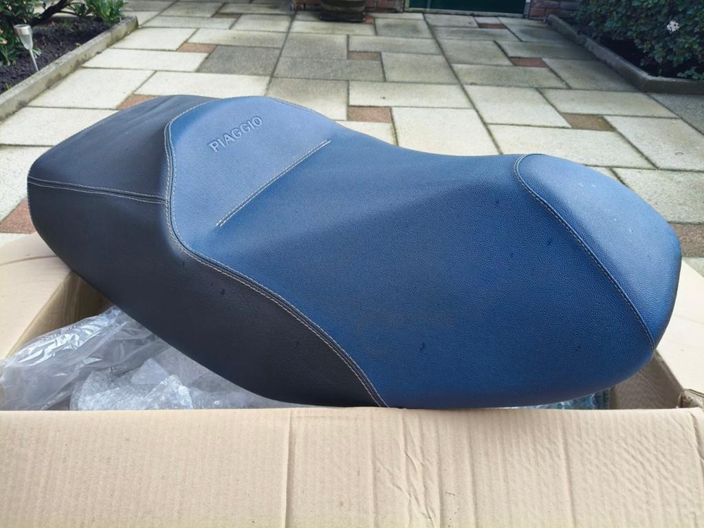 Nieuw origineel zadel Piaggio MP3 125/300, Ophalen of Verzenden, Nieuw, Zadel, Piaggio