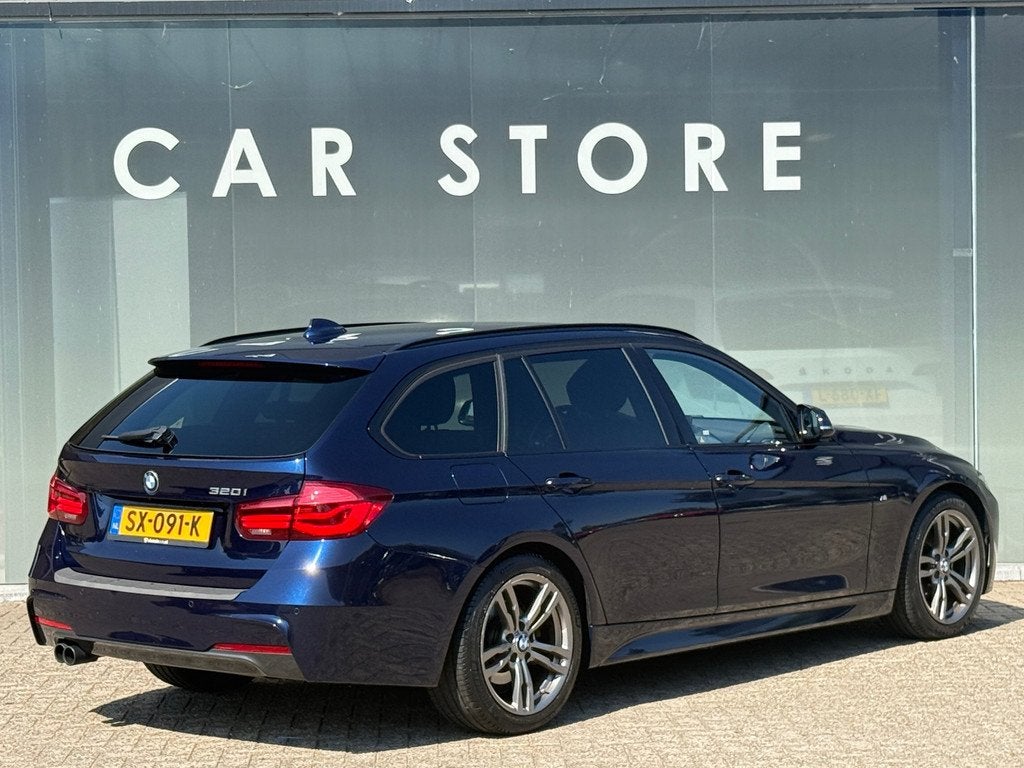 BMW 3-serie Touring 320i Edition M Sport Shadow Executive, Auto's, BMW, Automaat, 1998 cc, Achterwielaandrijving, 4 cilinders