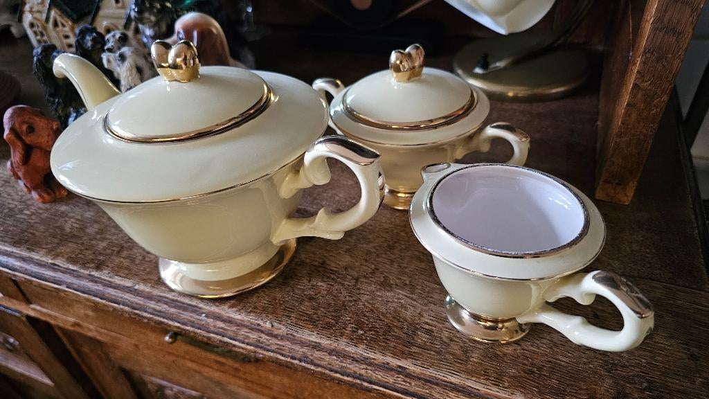 Servies 3 delig, Ophalen