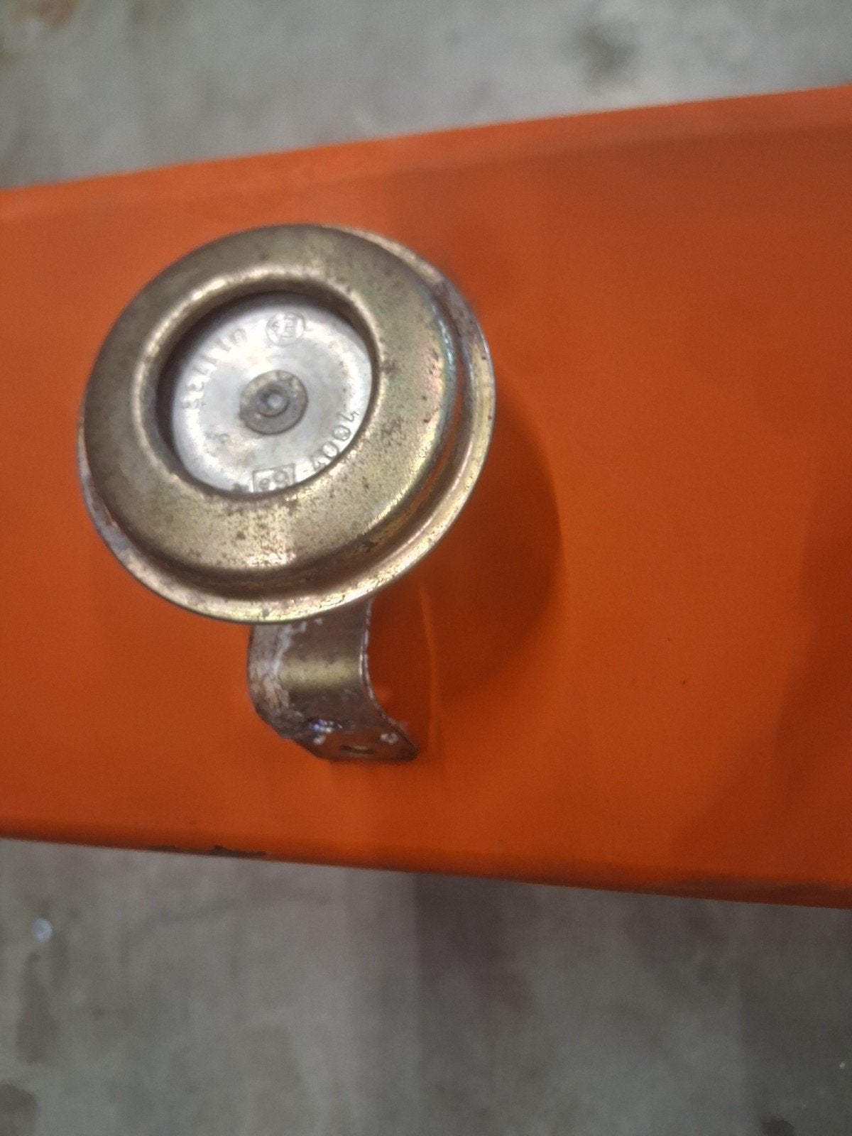Mooie 12 Volt Toeter - Universeel toepasbaar, Ophalen