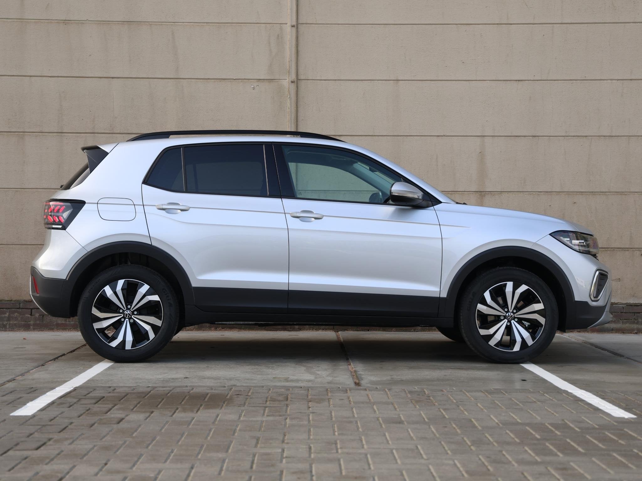 Volkswagen T-Cross Life Edition 1.0 TSI 95 PK | Camera | PDC, Auto's, Voorwielaandrijving, Euro 6, 95 pk, Automatische klimaatregeling