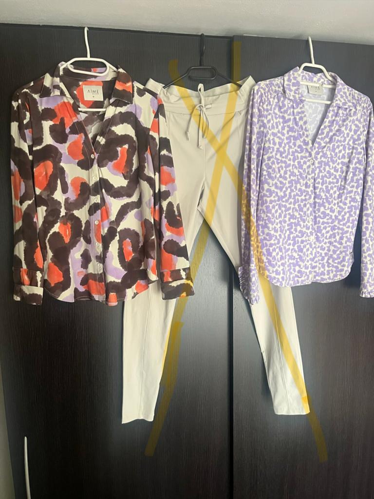 Aime blouses, beide travelstof in maat M, Maat 38/40 (M), Overige kleuren, Ophalen of Verzenden, Zo goed als nieuw