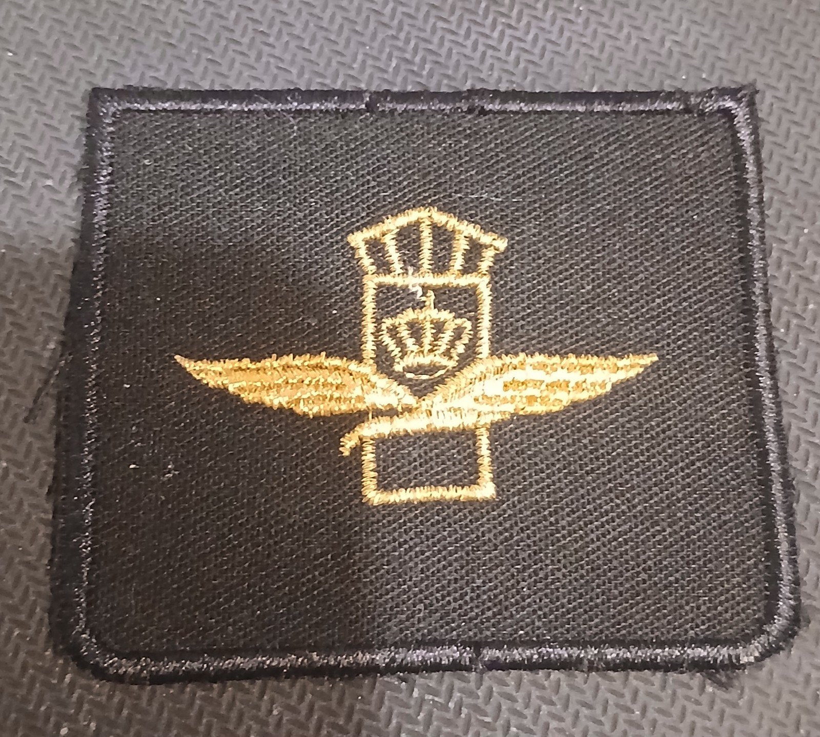 Luchtverkeersleider Badge Patch - Geborduurd, Ophalen of Verzenden, Luchtmacht, Nederland, Embleem of Badge