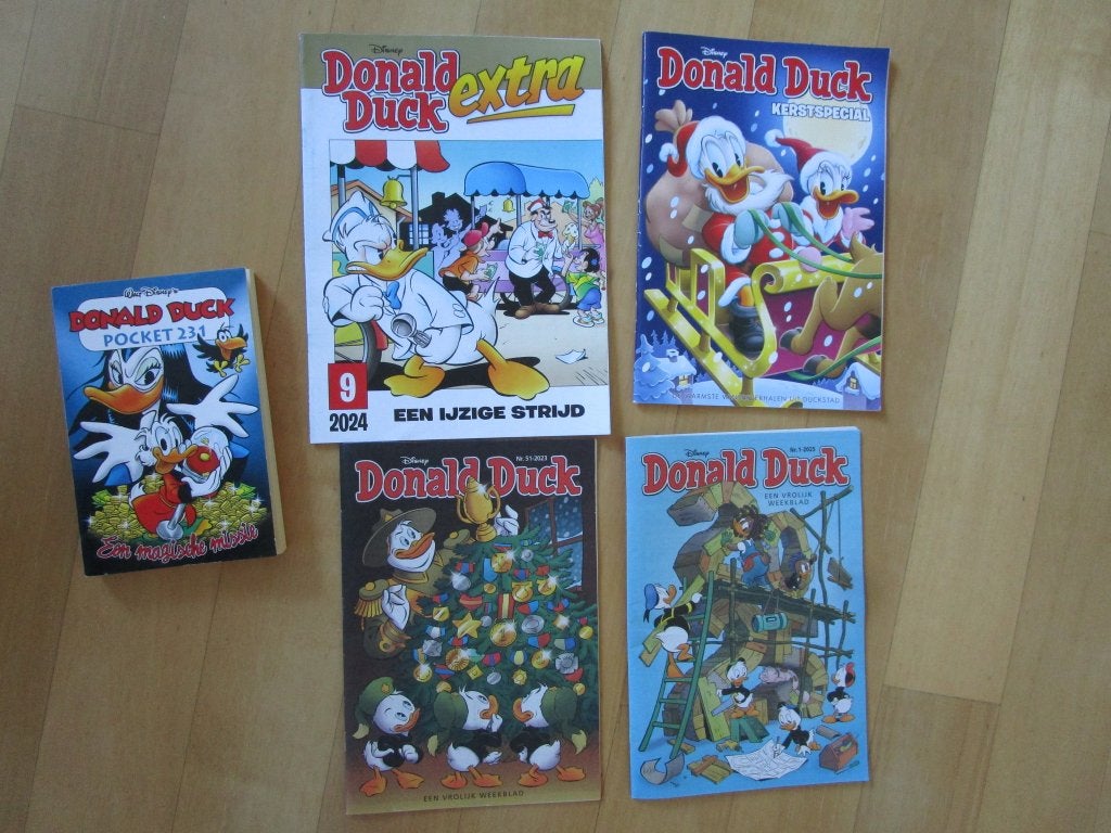 5x Donald Duck - weekblad / pocket / special / extra, Meerdere stripboeken, Ophalen of Verzenden, Zo goed als nieuw