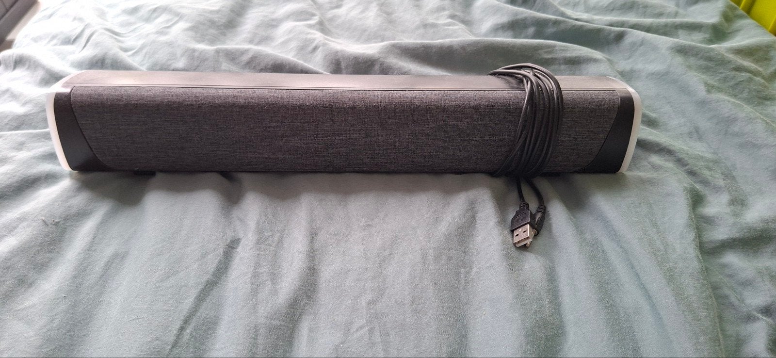 Soundbar met RGB verlichting en volumeknop, Ophalen of Verzenden, Zo goed als nieuw, Audiokanaal 2, Onbekend