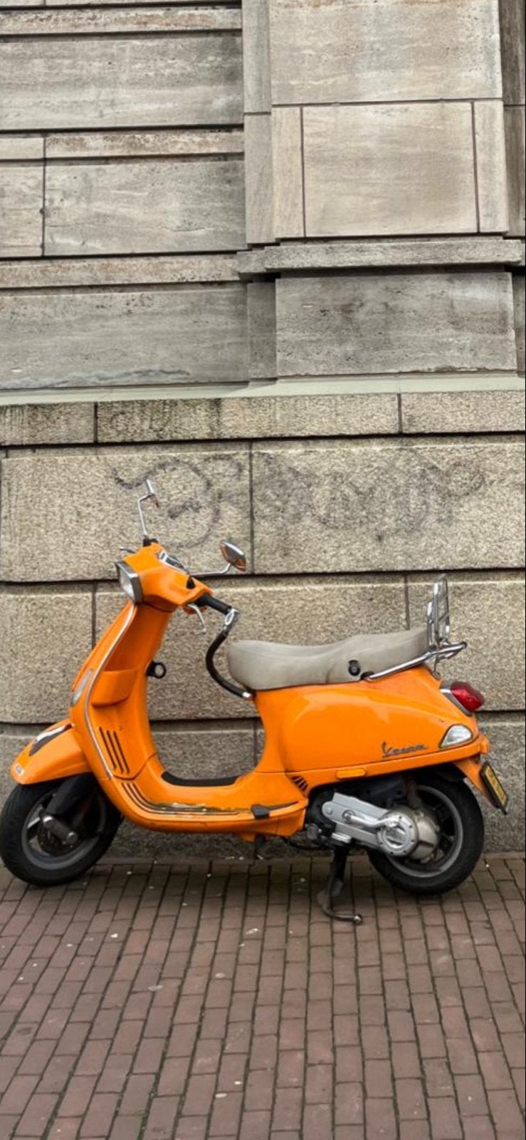 Vespa Piaggio LX Oranje - Kleine schade zijkant, Gebruikt, Maximaal 45 km/u, Ophalen of Verzenden, Benzine