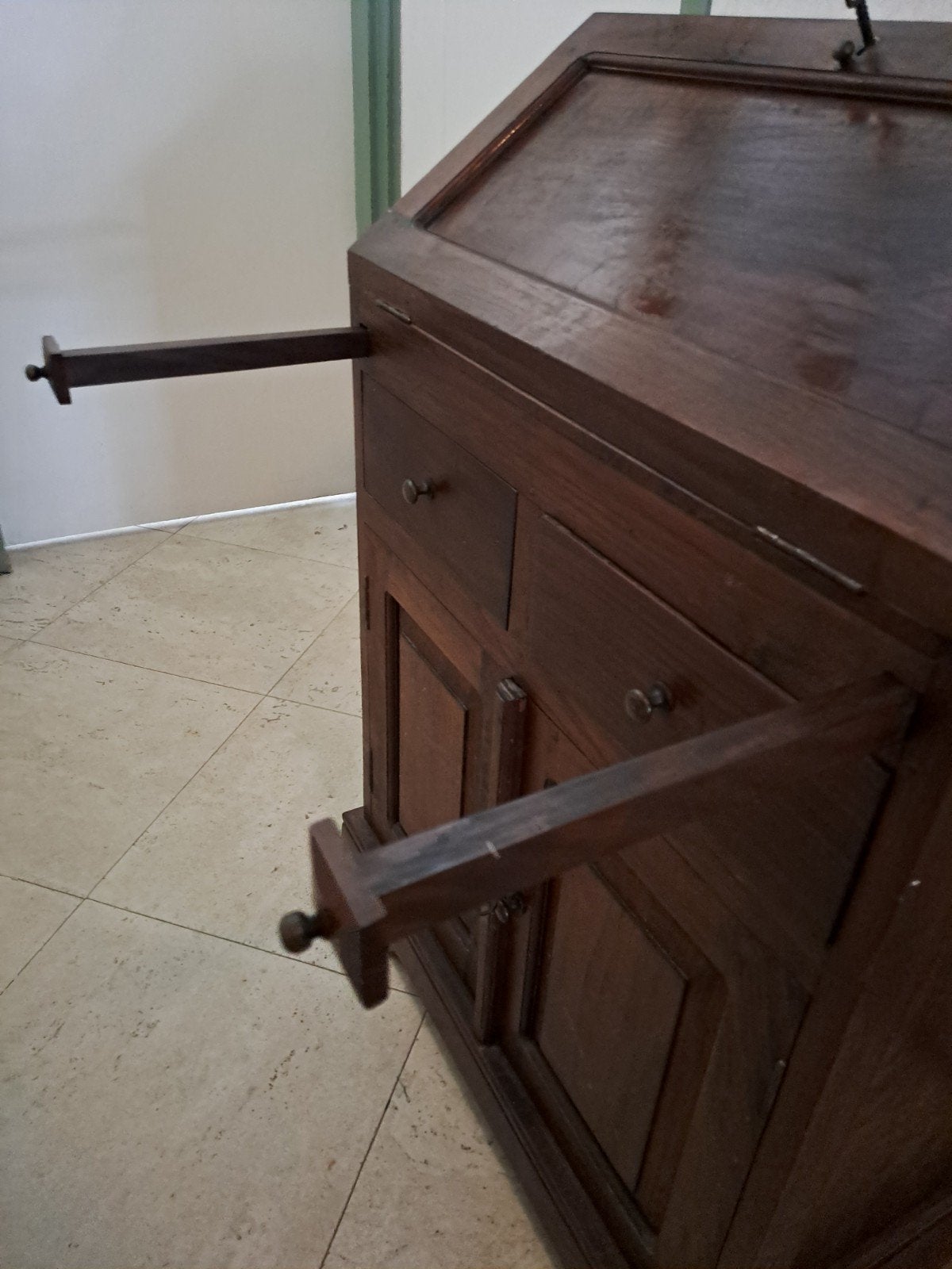 Houten secretaire/schrijfbureau, Ophalen