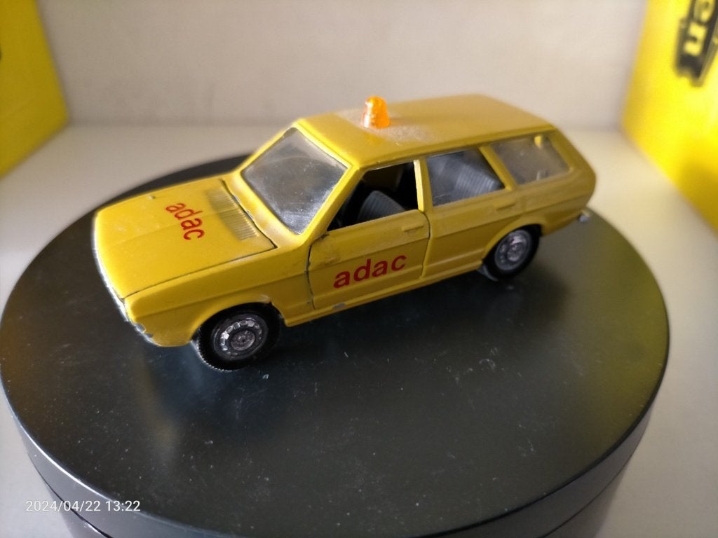 Schuco vw passat variant adac, Ophalen of Verzenden, Tractor of Landbouw, Overige merken
