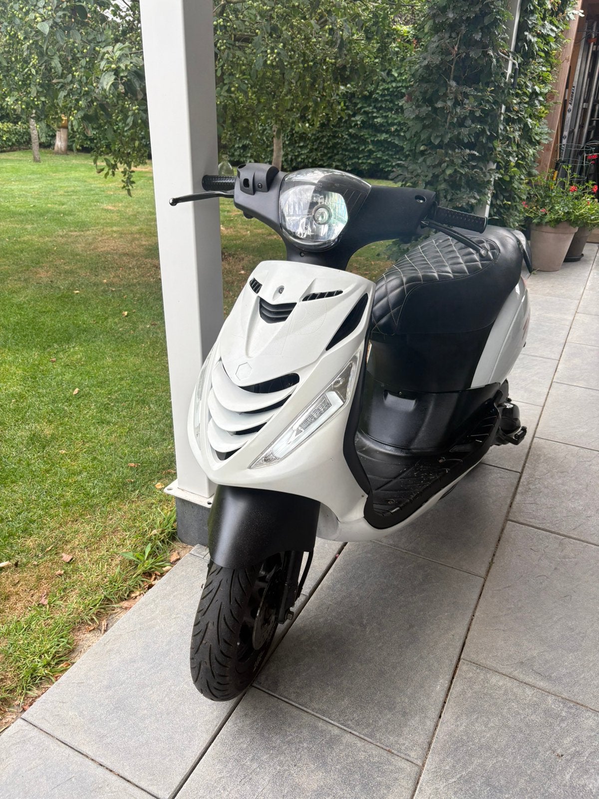 Zip 50cc 2takt, Fietsen en Brommers, Ophalen, Zo goed als nieuw, Tweetakt, Zip
