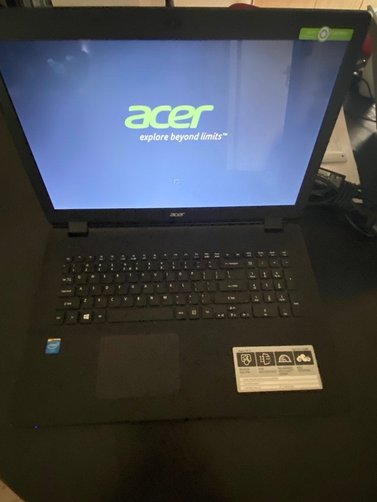 Acer laptop met dvd lezer/schrijver, Computers en Software, Gebruikt, HDD, 2 tot 3 Ghz, Qwerty