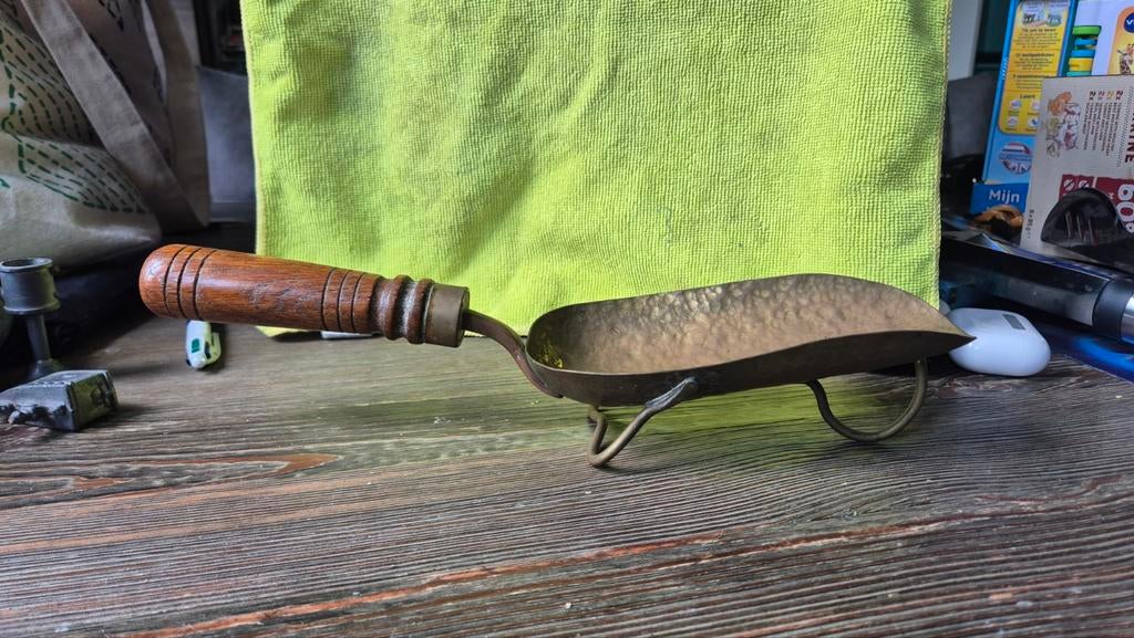 Antieke Koperen Kolenschep met Houten Handvat, Ophalen, Koper