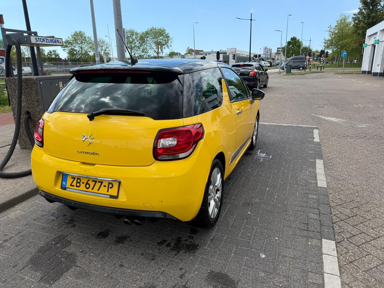 Citroën Citroen 2011 Geel, Auto's, Citroën, 156 pk, 1156 kg, 49 €/maand, Geel