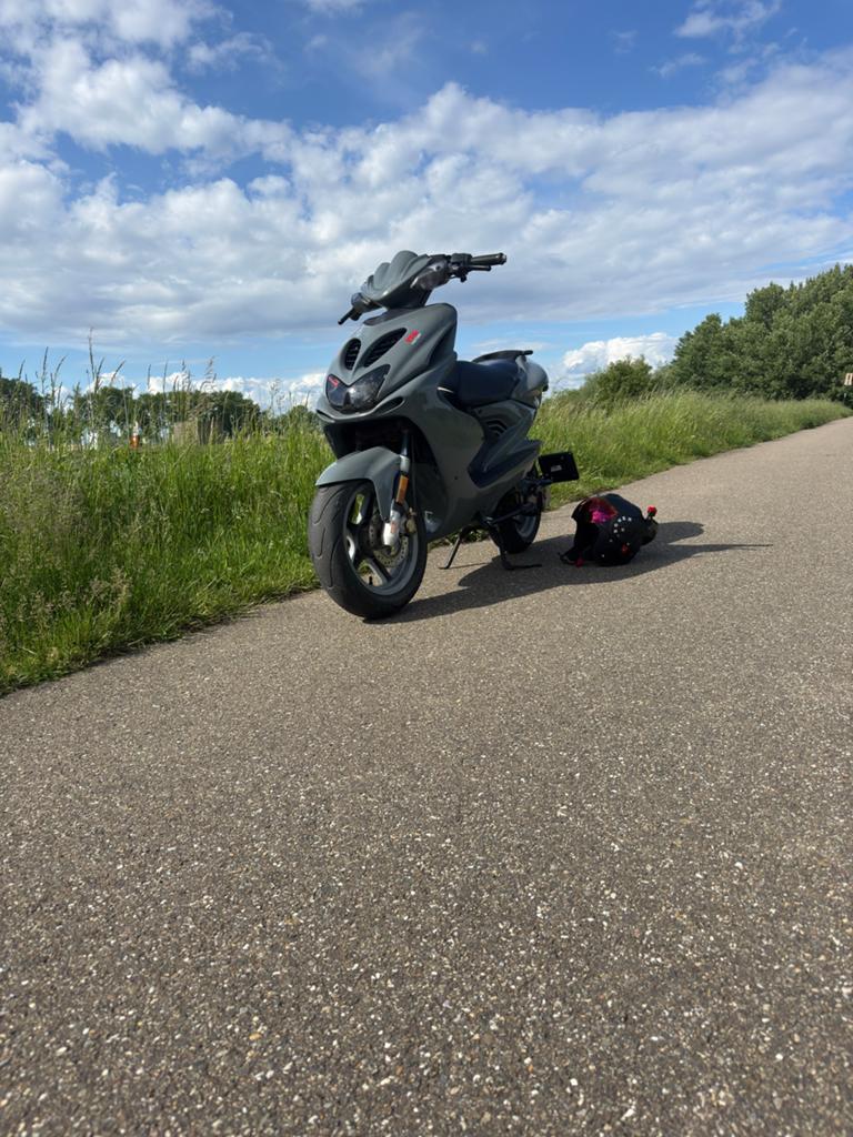 Yamaha Aerox  |  70cc setup | Nardo Grey, Ophalen, Tweetakt, Aerox, Maximaal 45 km/u
