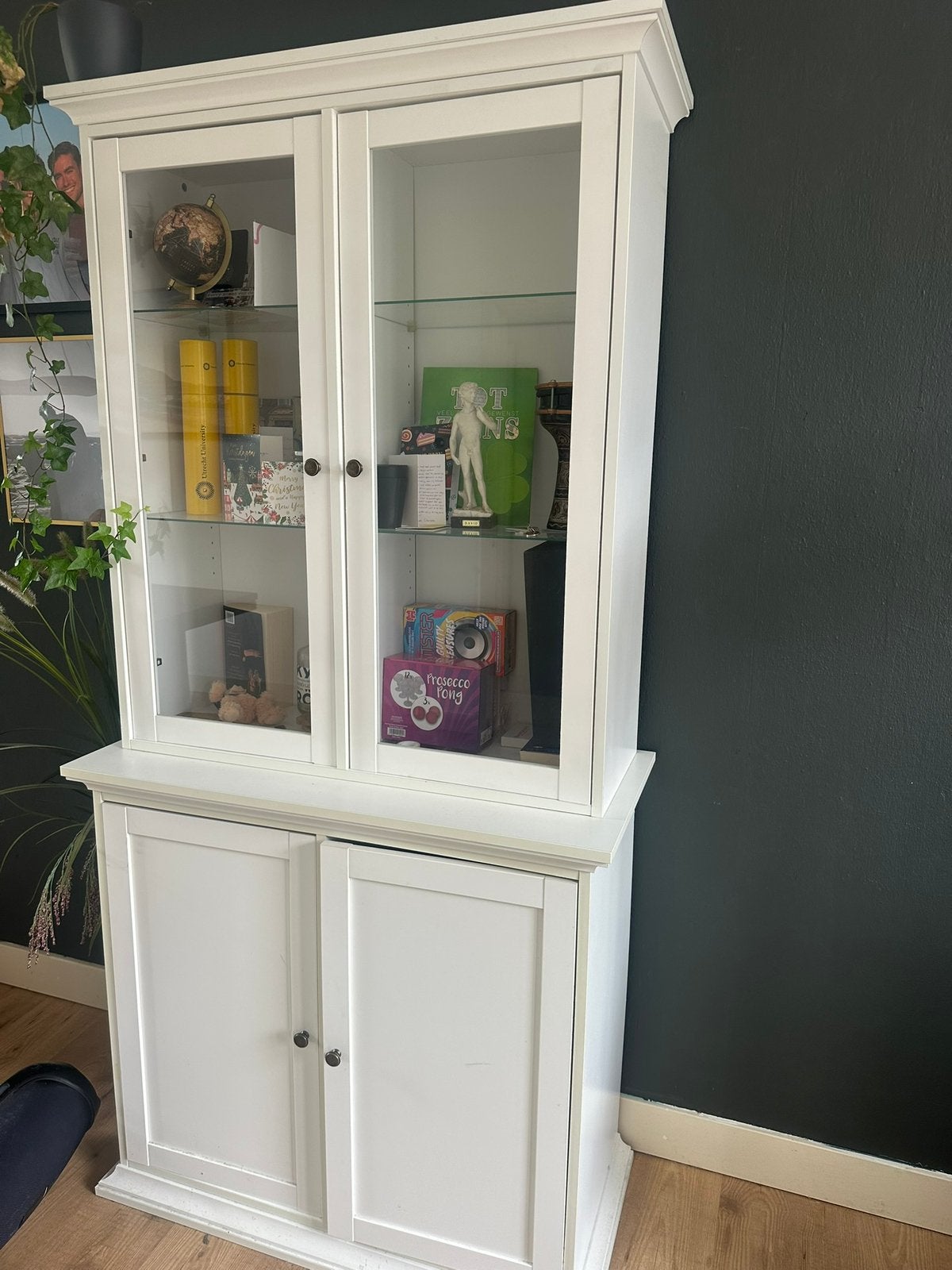 Witte vitrinekast / buffetkast – 203 cm hoog, Huis en Inrichting, Kasten | Vitrinekasten, Ophalen, 25 tot 50 cm, 200 cm of meer