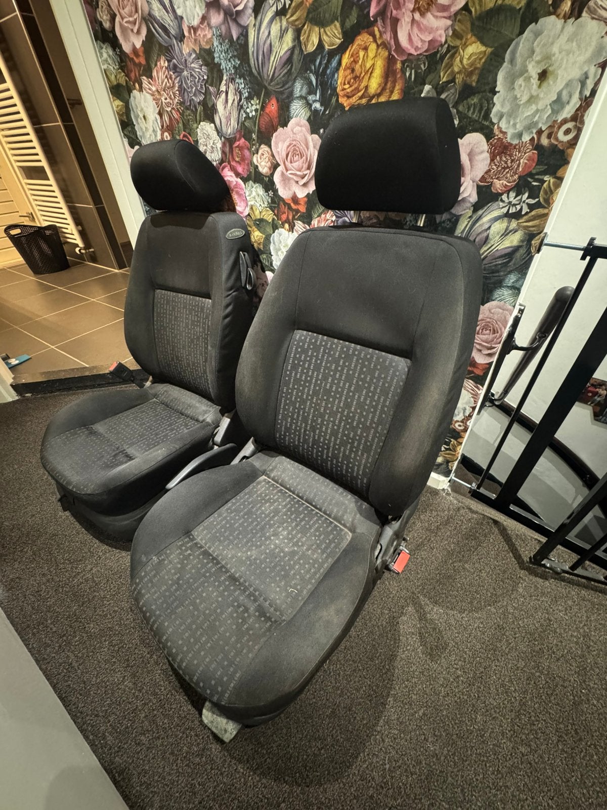 Voorste stoelen golf 4 (3 deurs), Ophalen, Gebruikt, Volkswagen