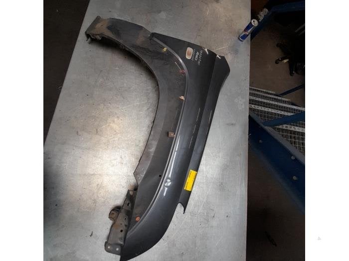 Scherm rechts-voor van een Toyota Landcruiser (1E9), Gebruikt, -, -, Ophalen of Verzenden